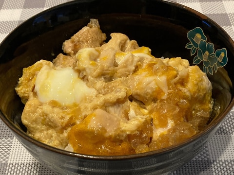 冷凍みじん切り玉ねぎを使って簡単☆親子丼♪